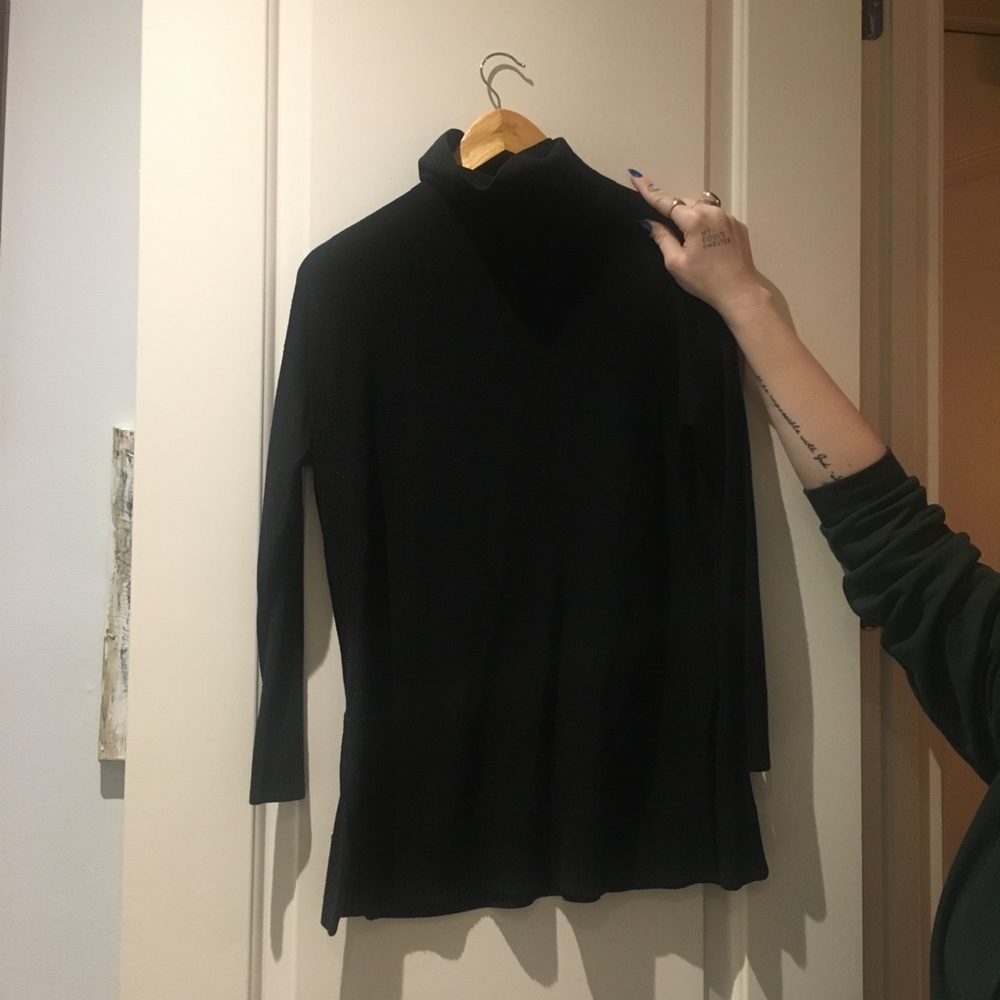 TURTLE NECK TUNIC